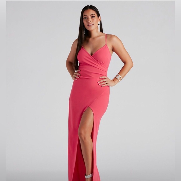 NWOT-Windsors Coral Sasha Formal High Slit Wrap Dress with V-Neckline, Size M - Picture 3 of 16